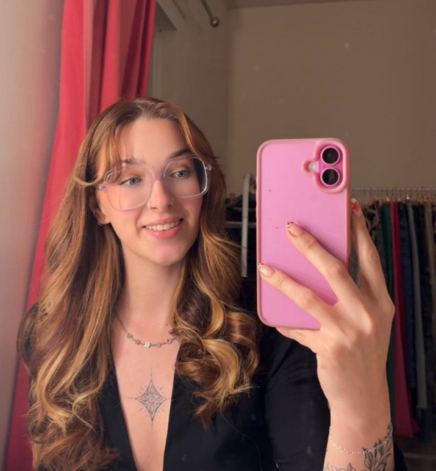 Green White Illustration Merry Christmas Instagram Post (940 x 800 px) (4)